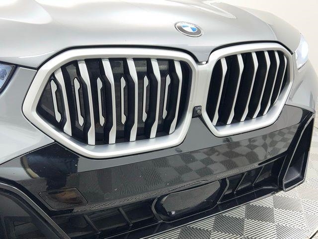 2025 BMW X6 xDrive40i AWD