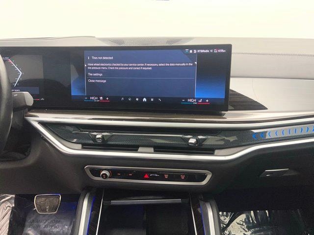 2025 BMW X6 xDrive40i AWD