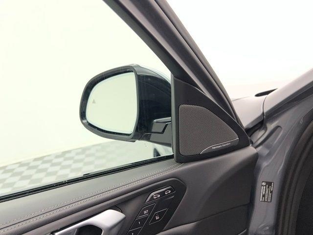 2025 BMW X6 xDrive40i AWD