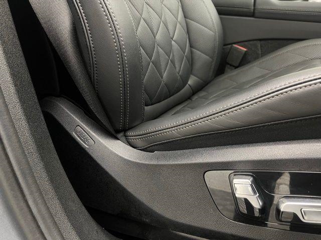 2025 BMW X6 xDrive40i AWD