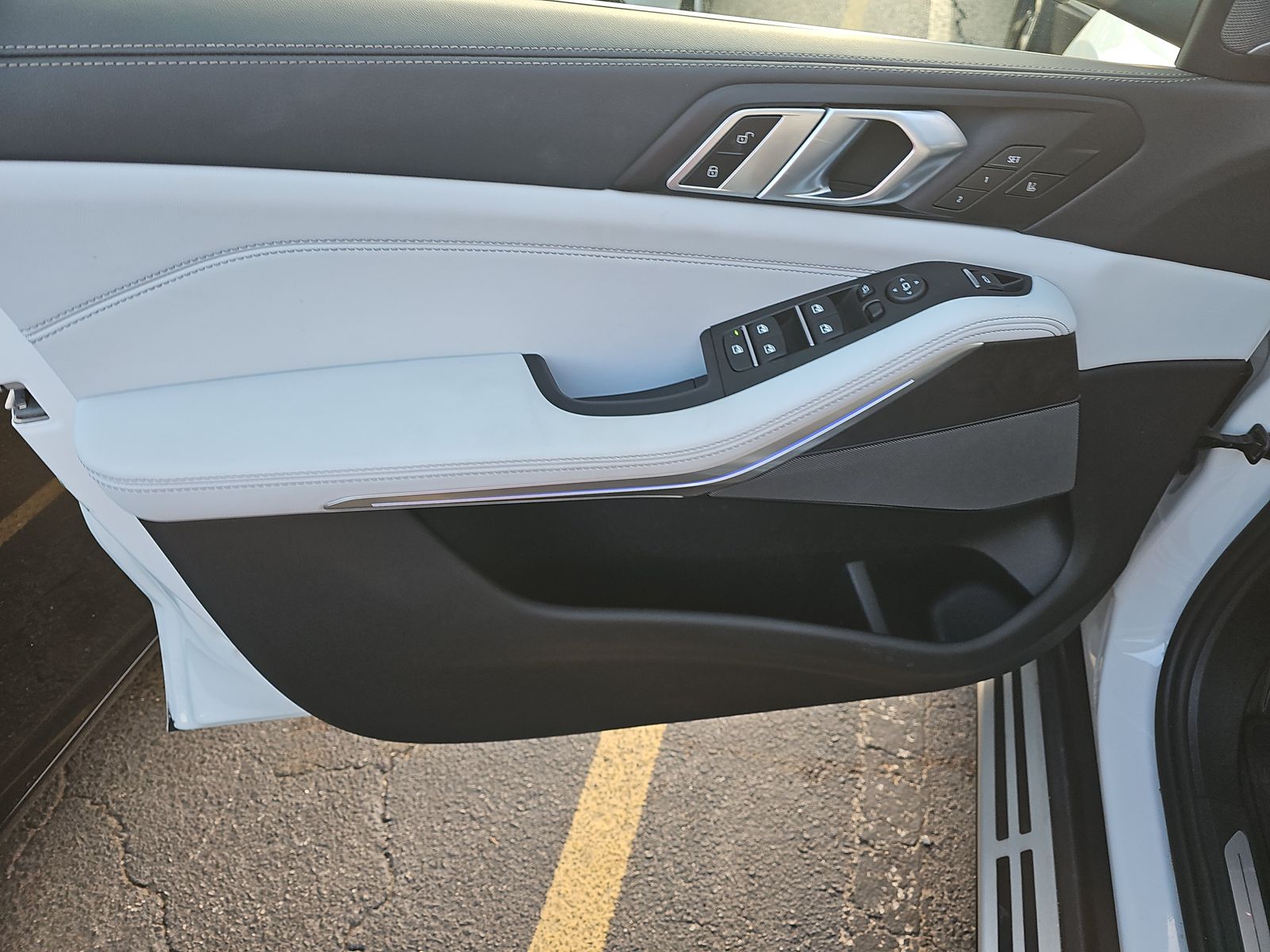 2026 BMW X5 sDrive40i RWD