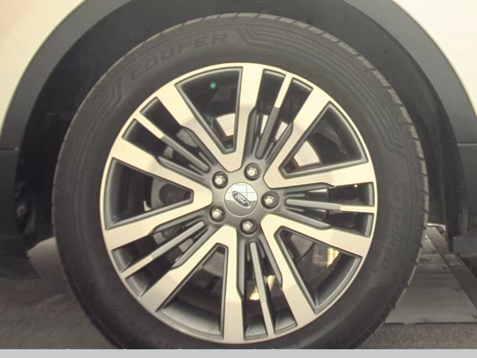 2019 Ford Explorer Platinum AWD