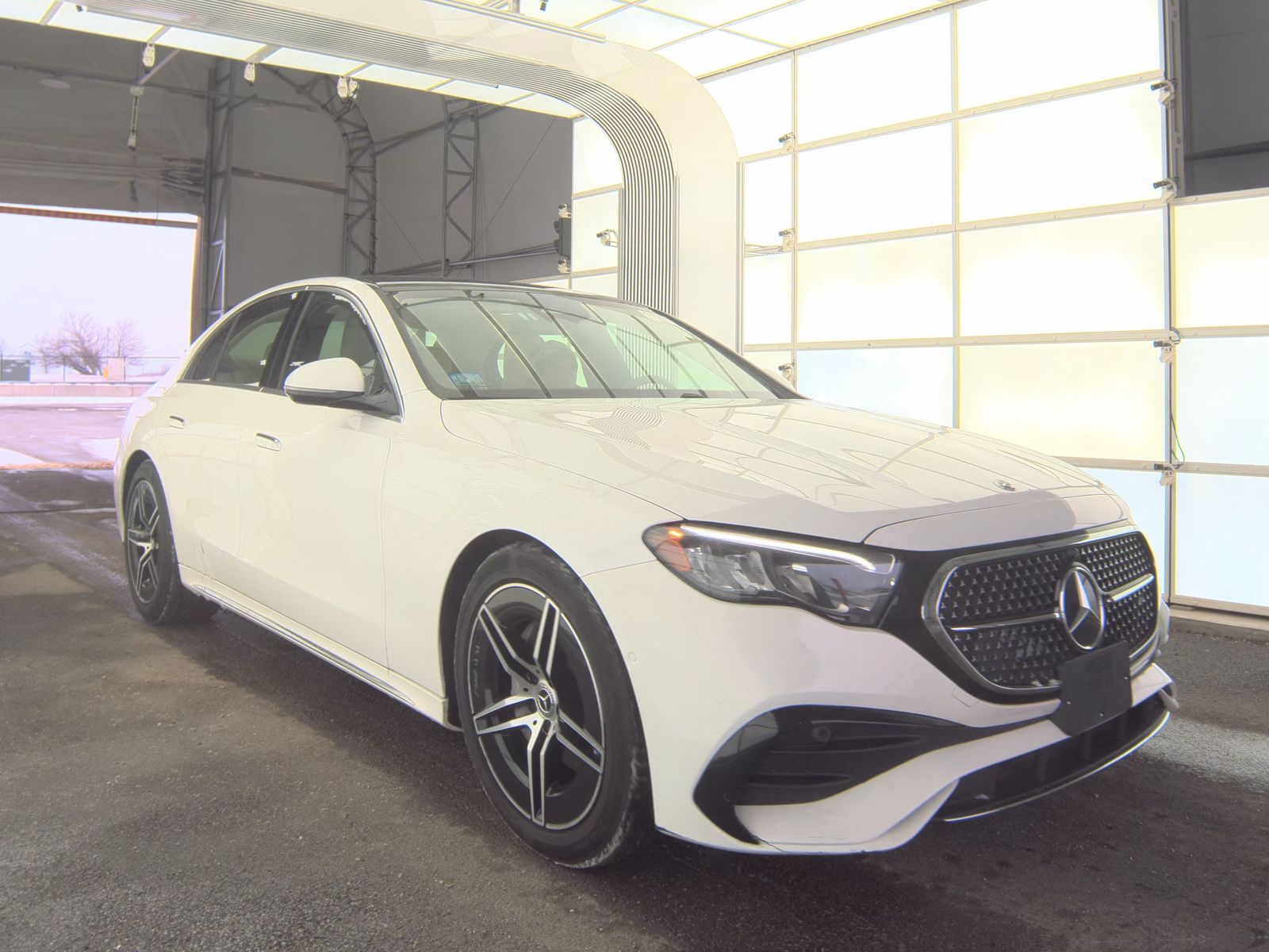 MERCEDES-BENZ E-CLASS - 5