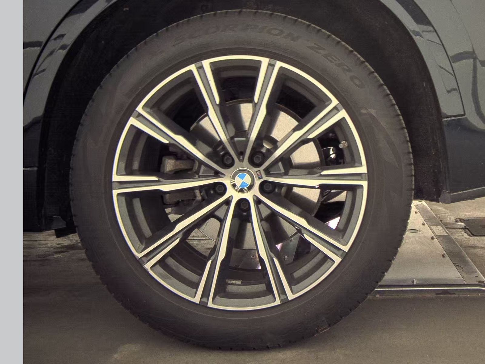 2026 BMW X5 xDrive40i AWD