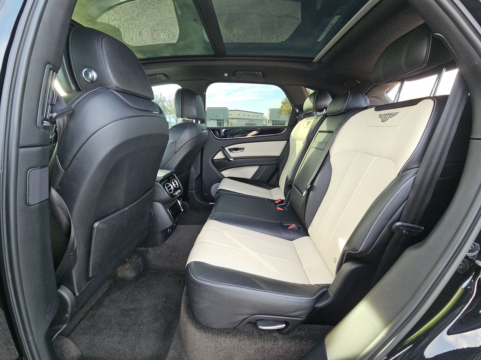 2019 Bentley Bentayga V8 AWD