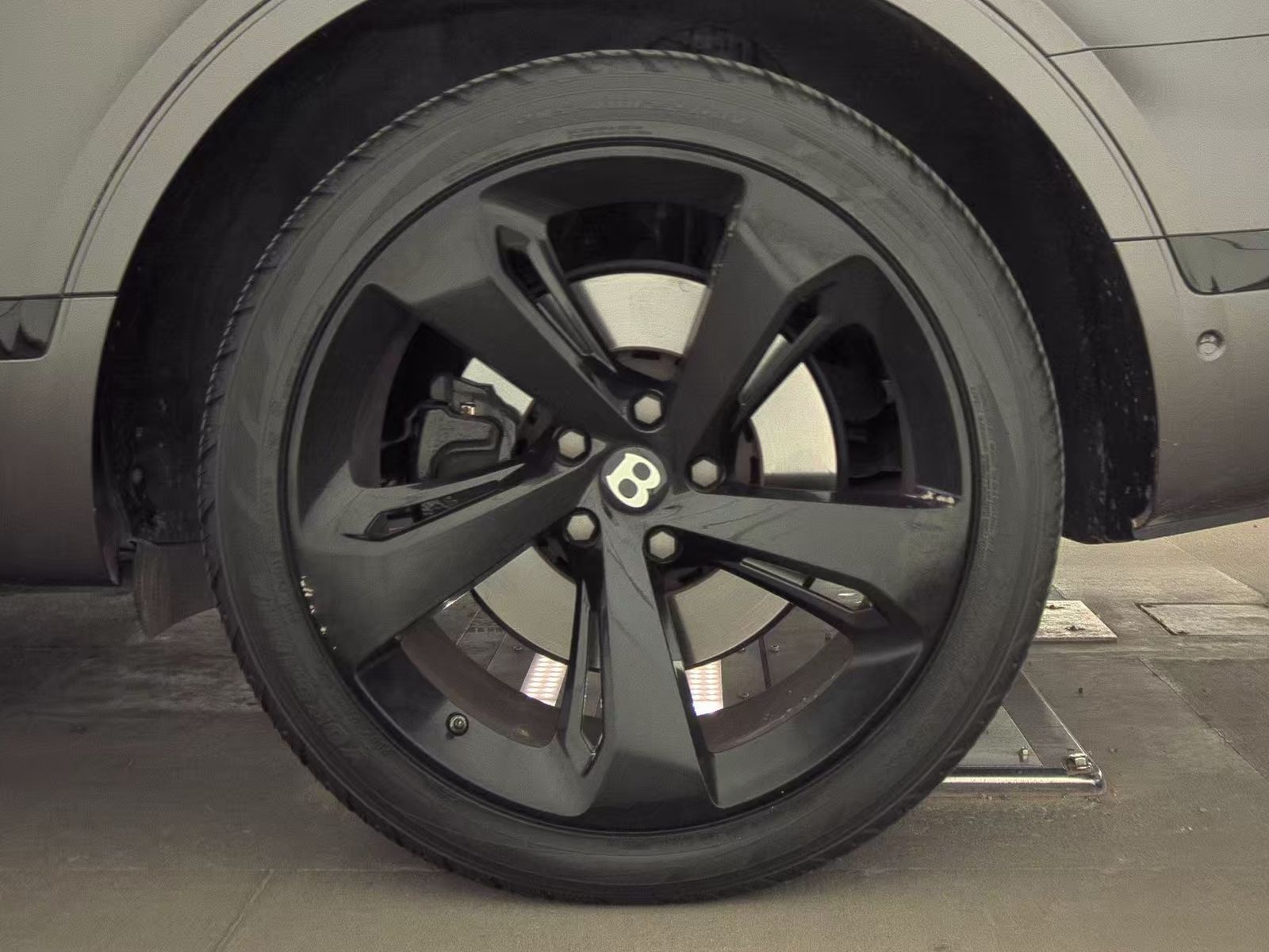 2019 Bentley Bentayga V8 AWD