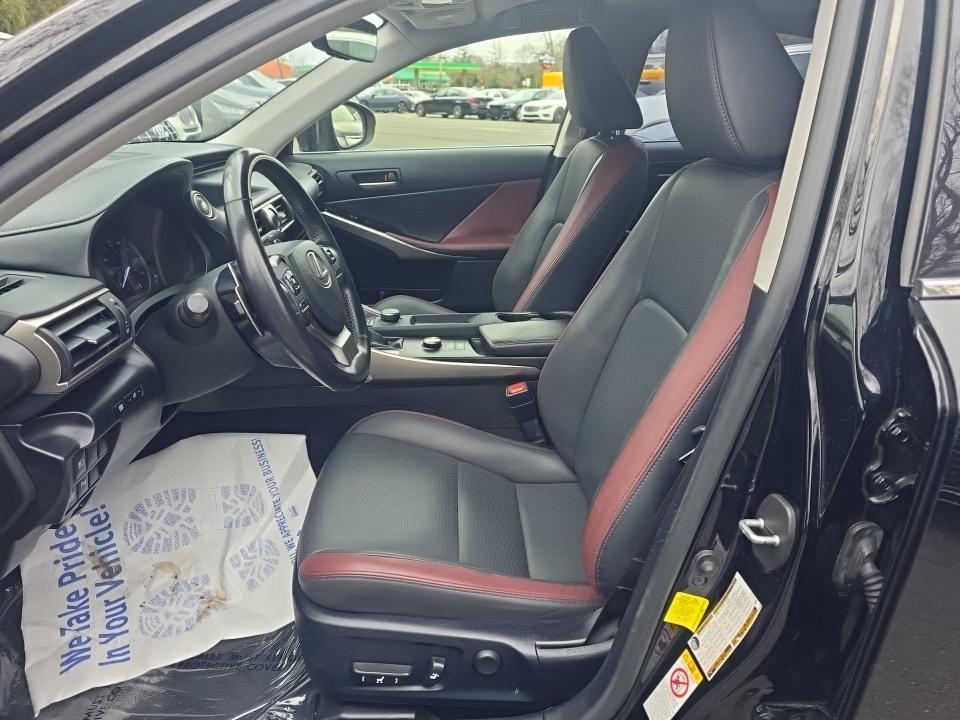 2018 Lexus IS IS 300 RWD