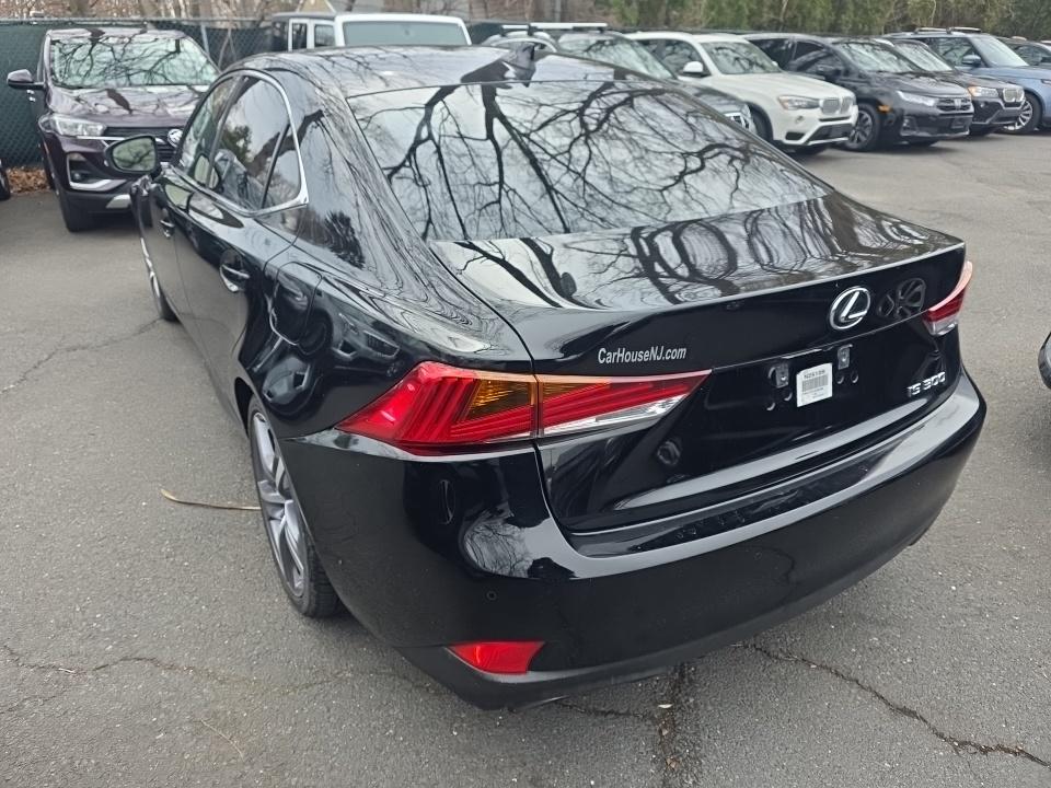 2018 Lexus IS IS 300 RWD