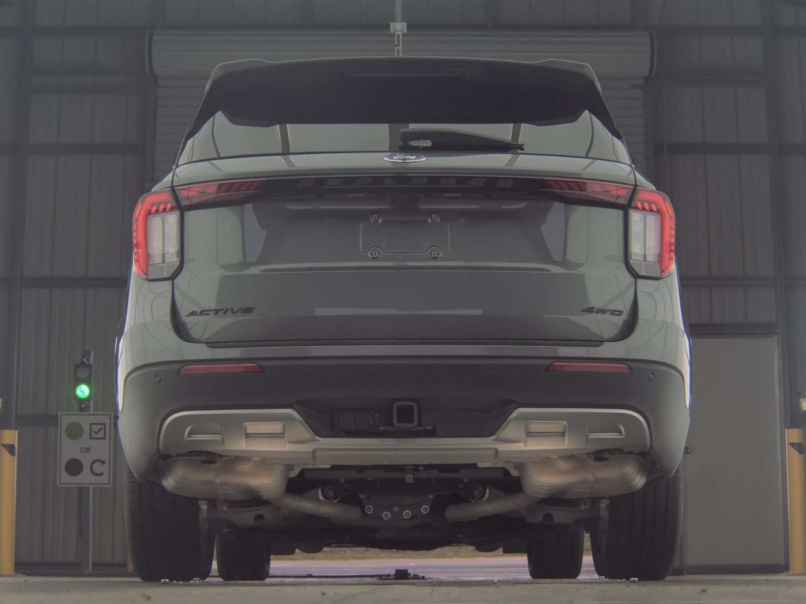 2025 Ford Explorer Active AWD