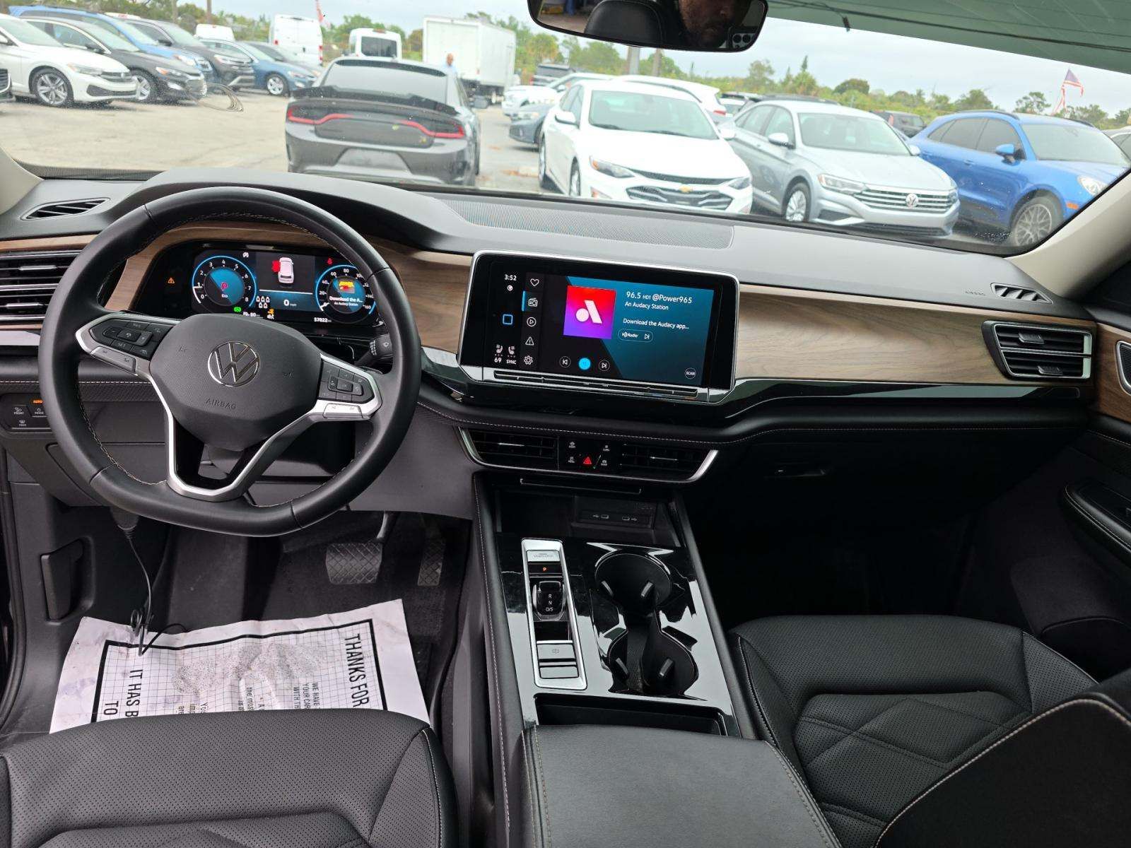 2024 Volkswagen Atlas 2.0T SE AWD