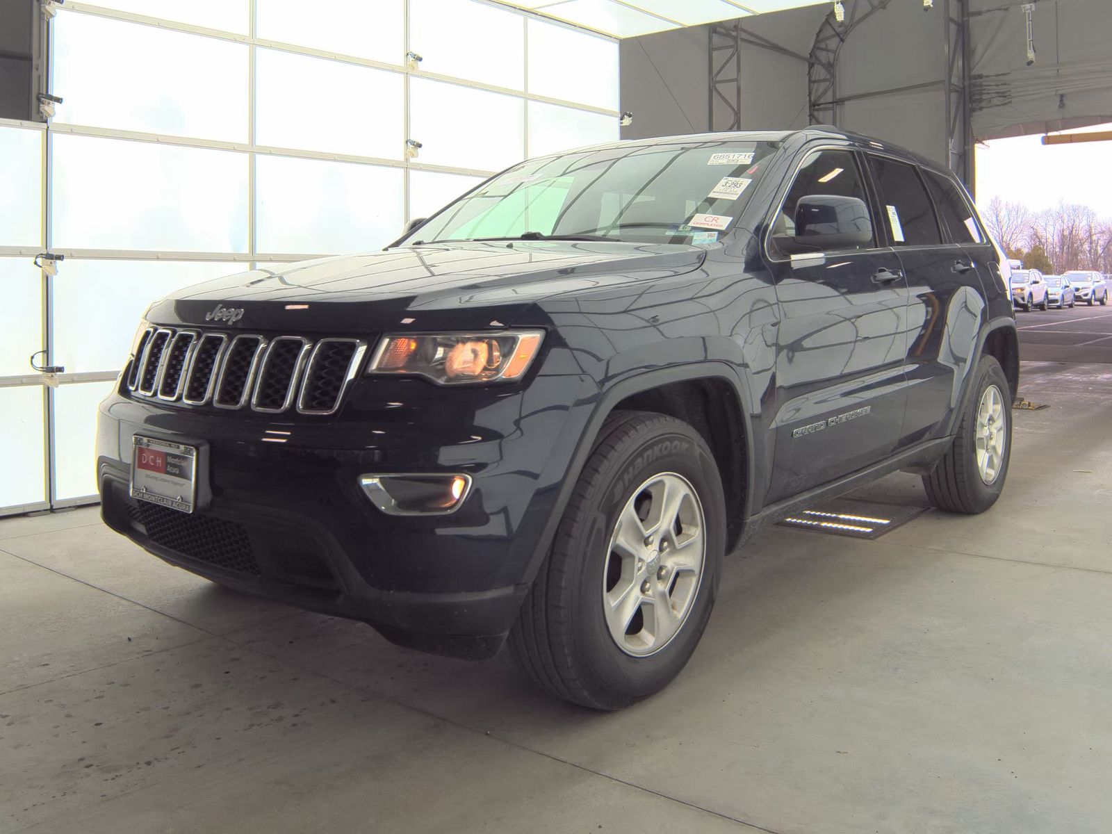 JEEP LAREDO - 1