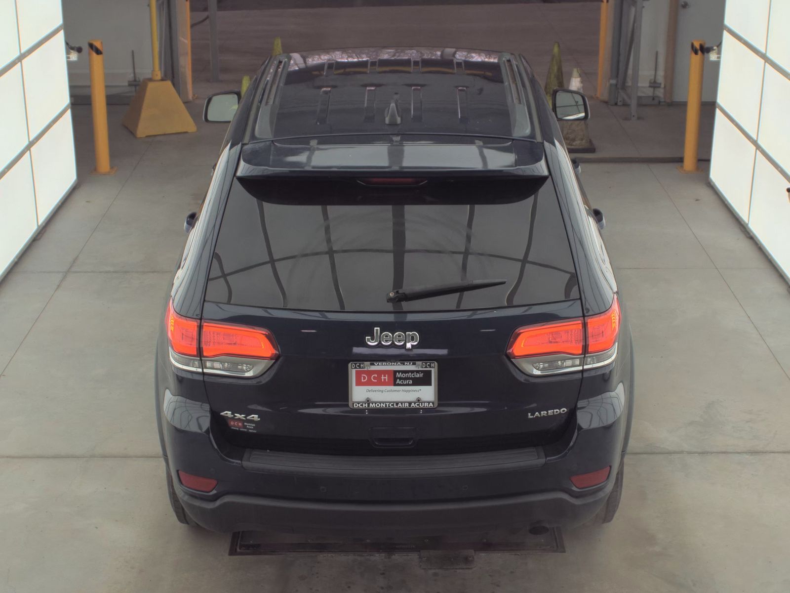 JEEP LAREDO - 7