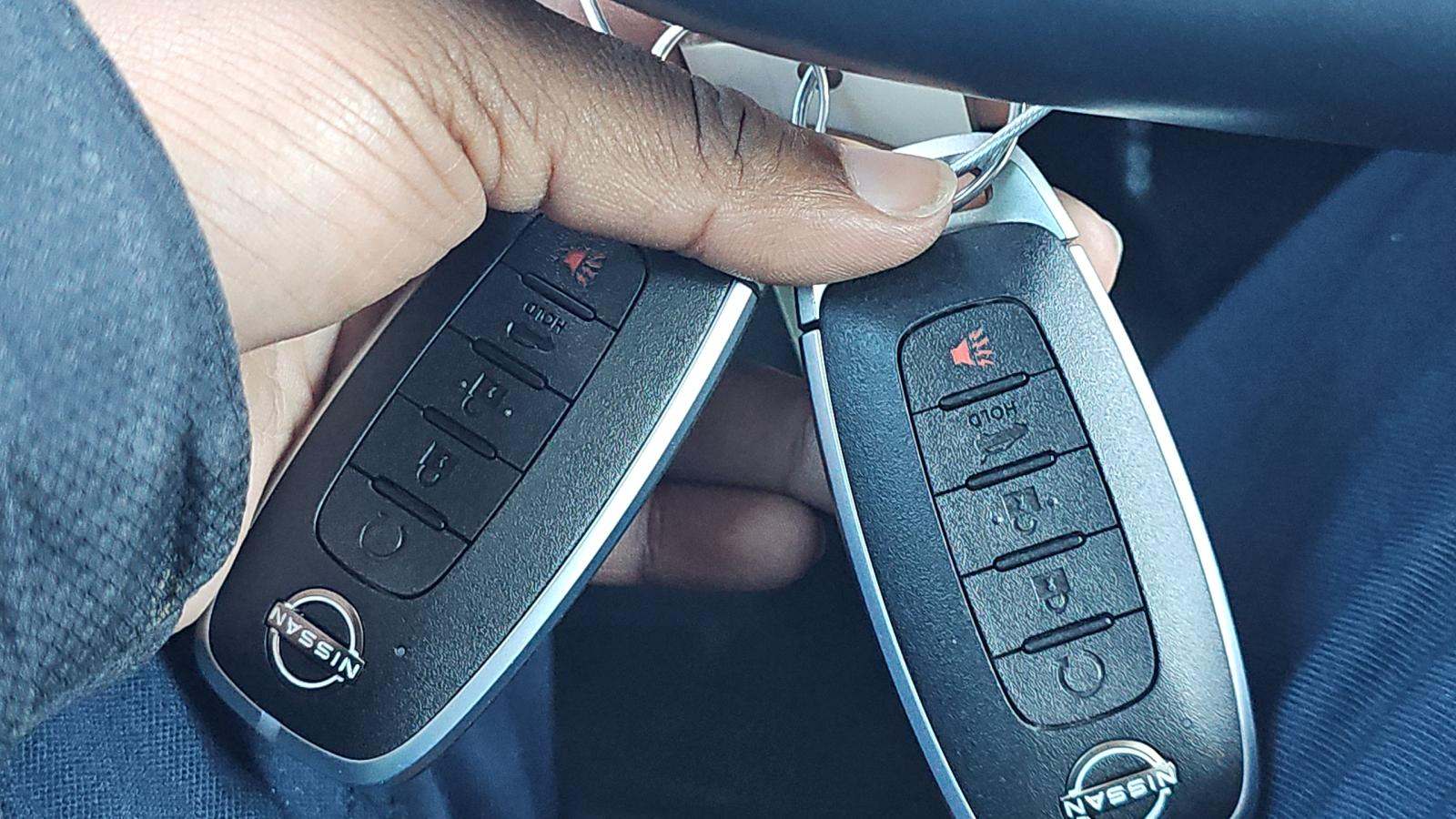 2023 Nissan Pathfinder Platinum AWD