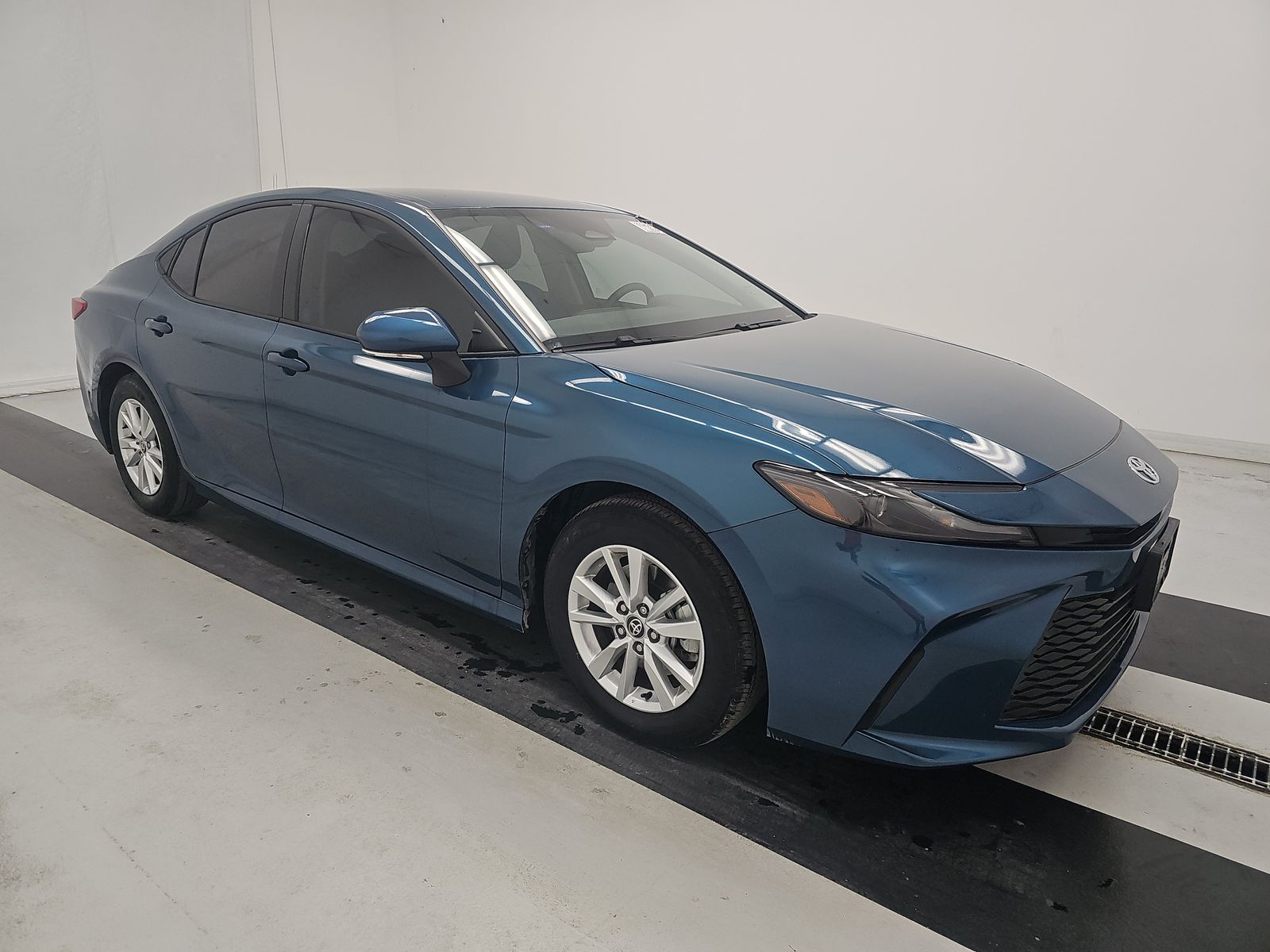 2026 Toyota Camry LE FWD