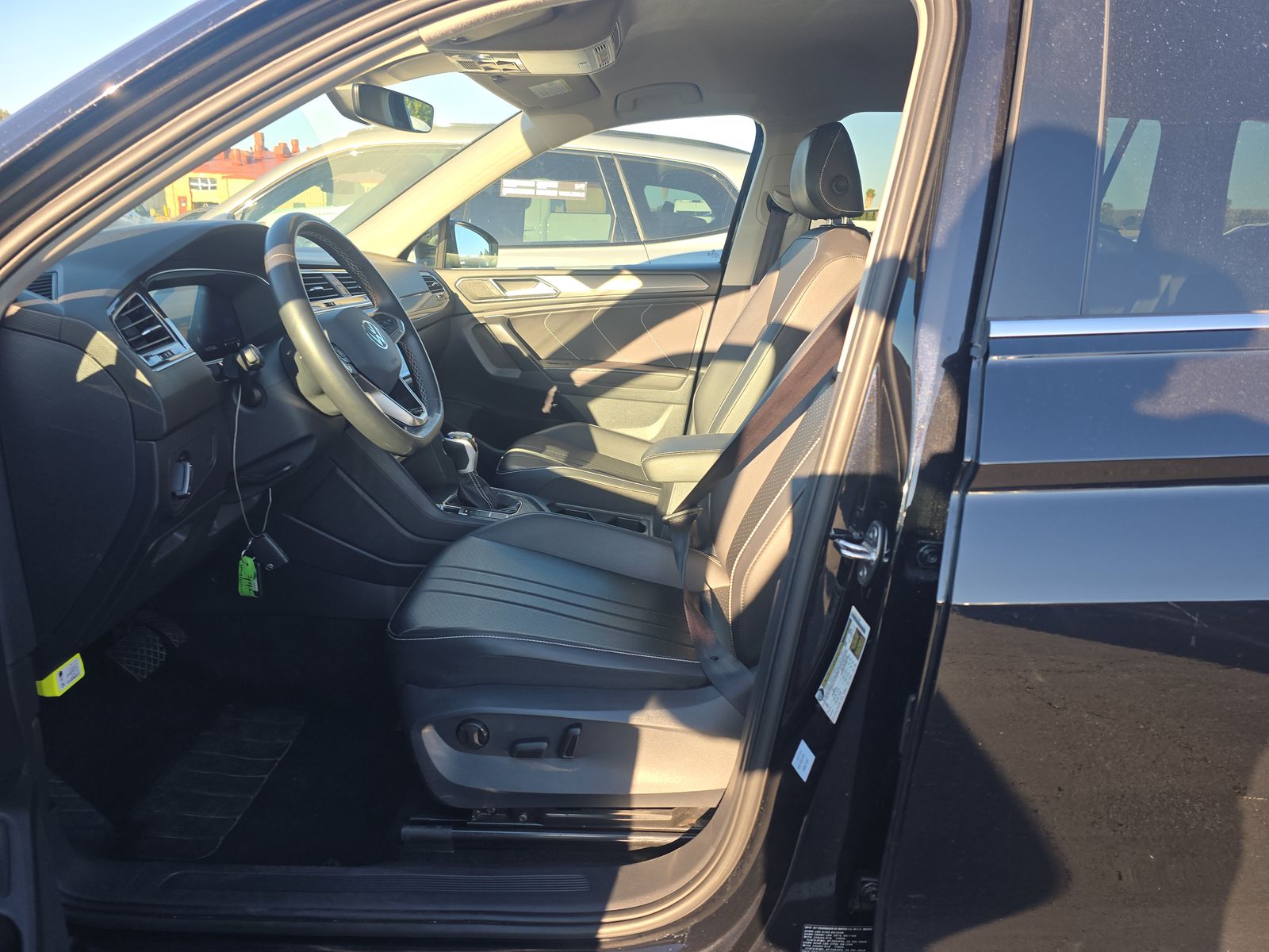 2024 Volkswagen Tiguan 2.0T SE FWD