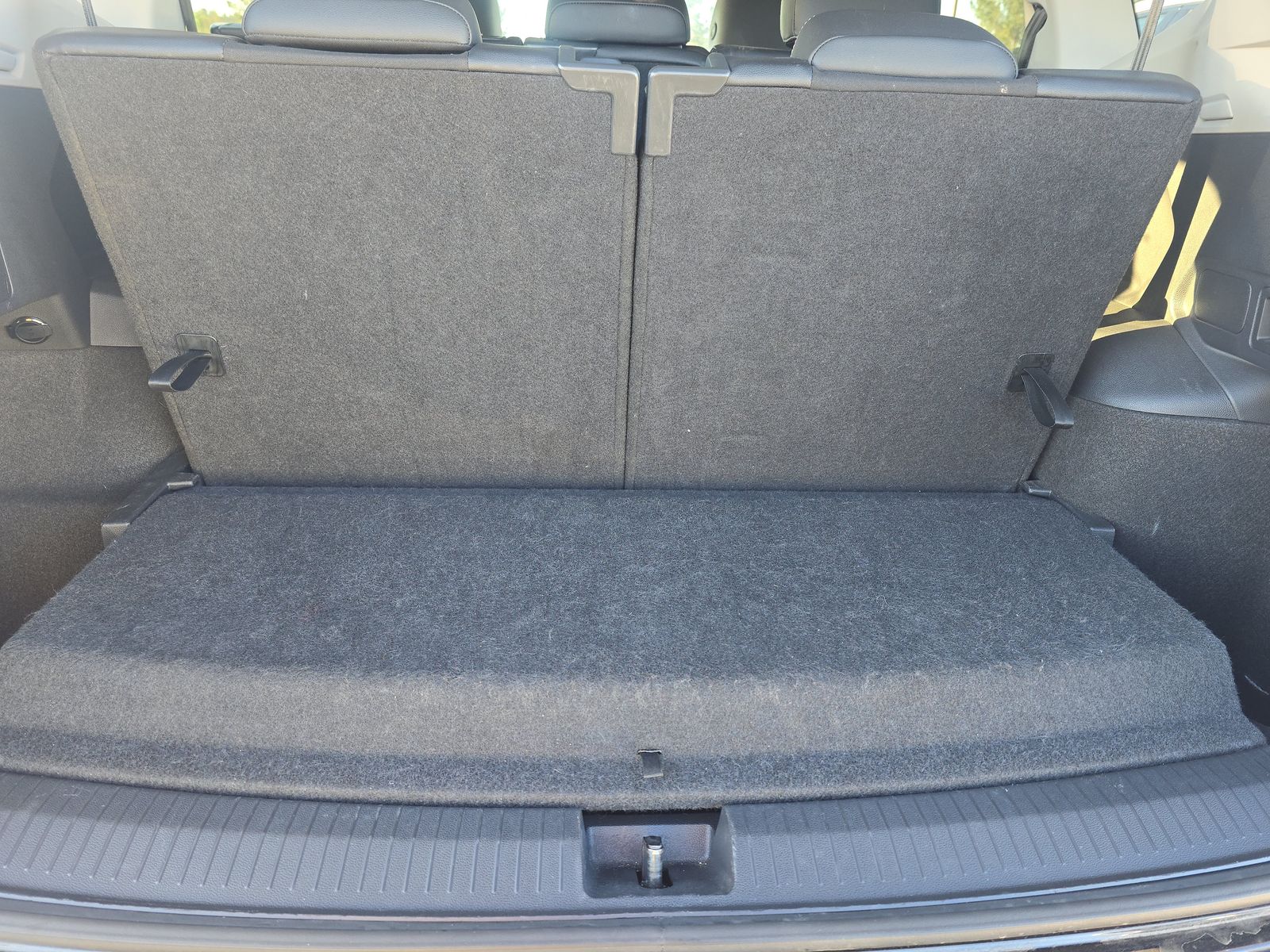 2024 Volkswagen Tiguan 2.0T SE FWD