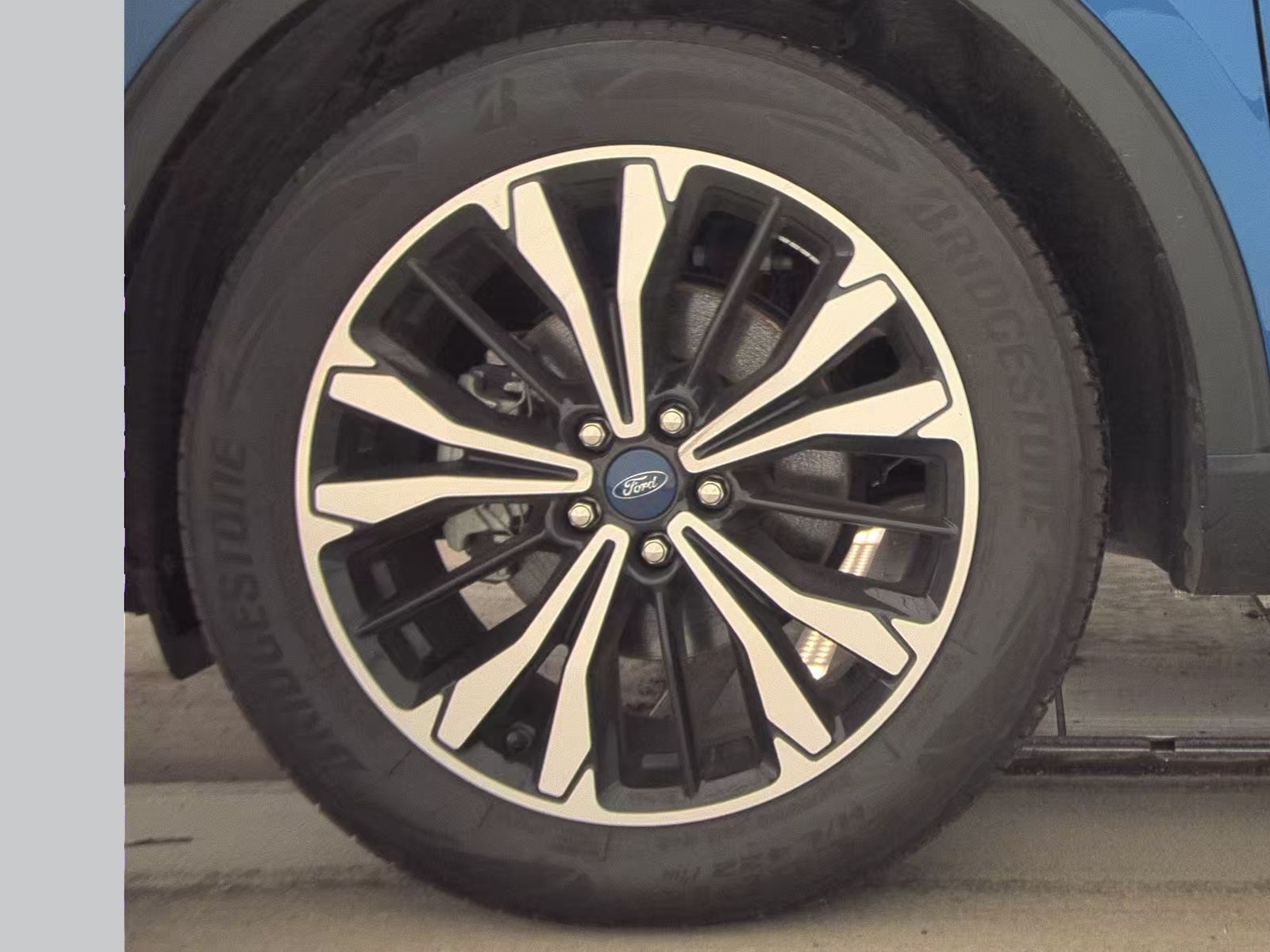 FORD ESCAPE - 10