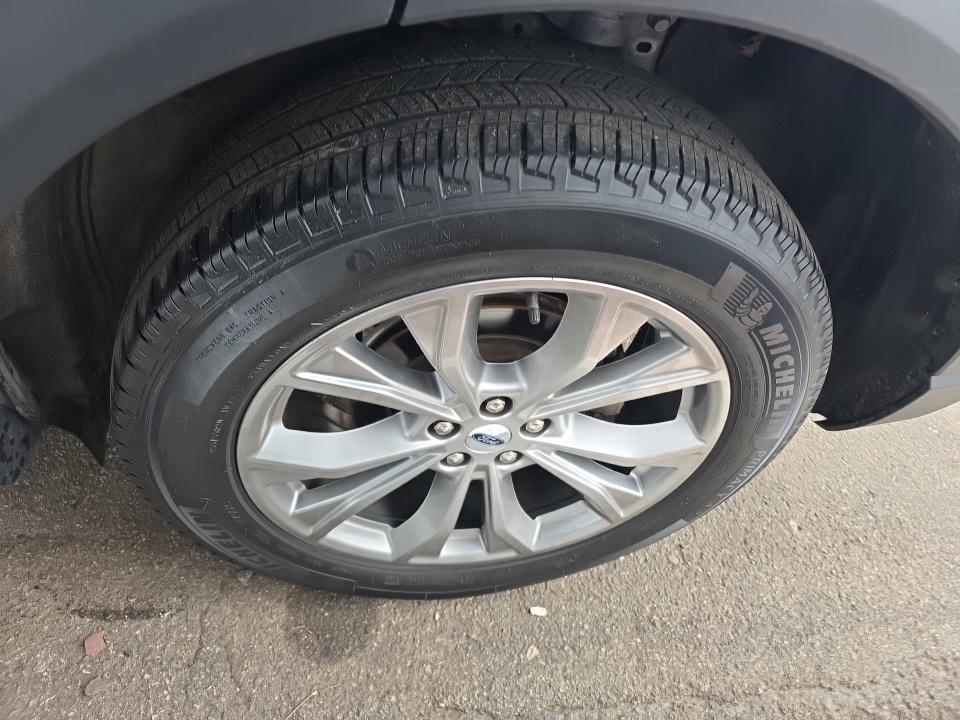 2022 Ford Explorer XLT AWD