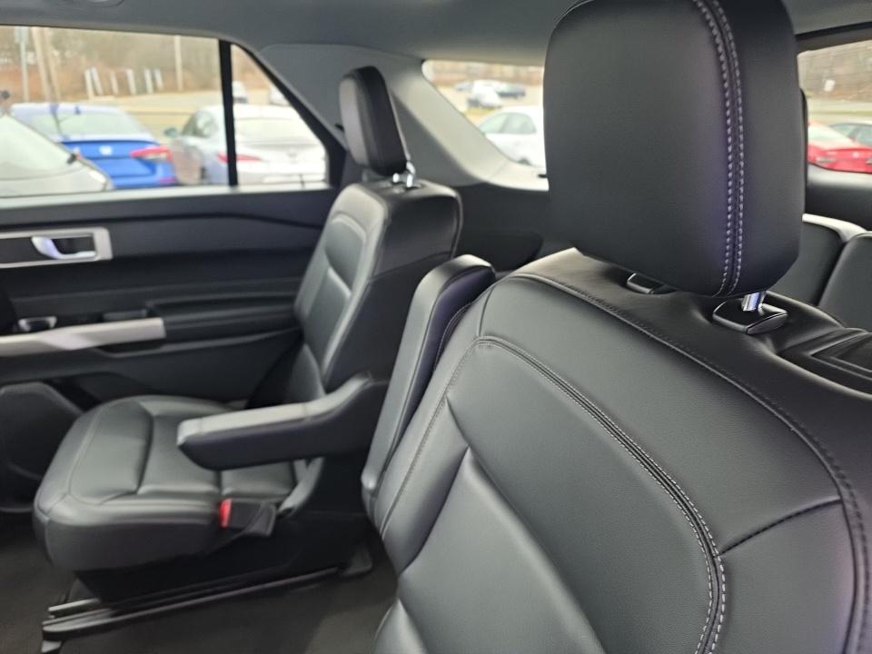 2022 Ford Explorer XLT AWD