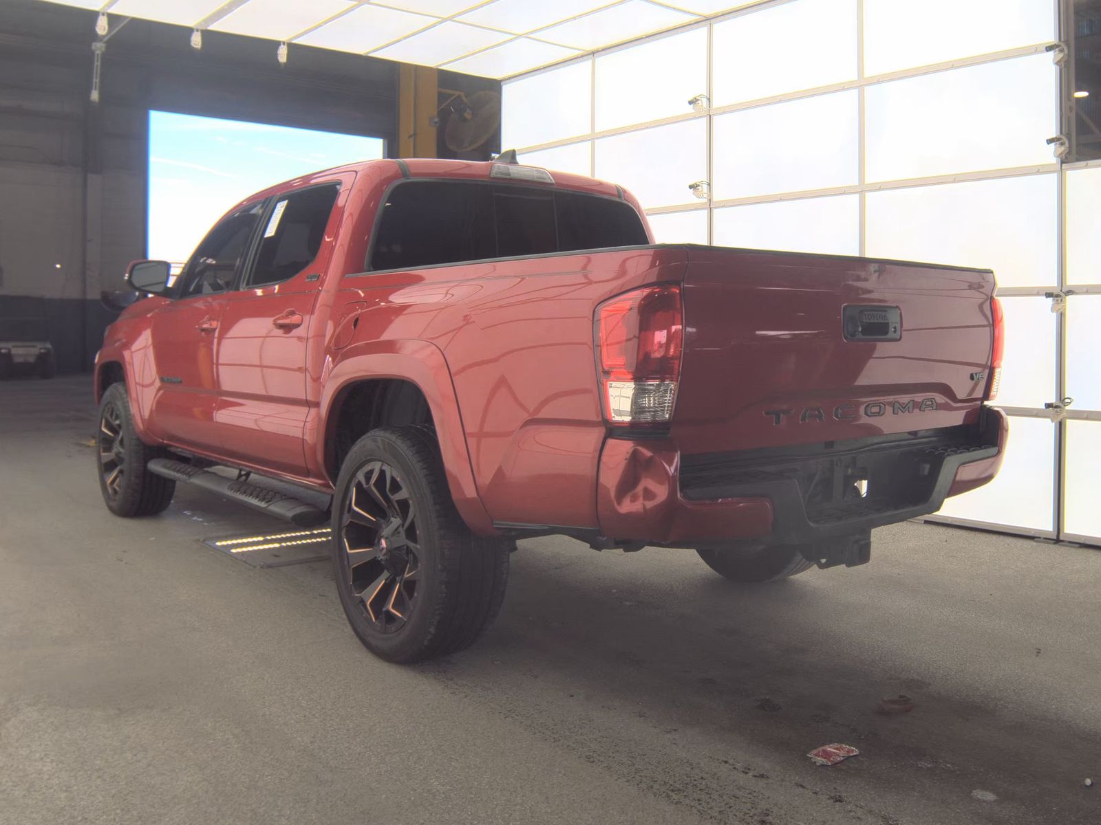 2022 Toyota Tacoma SR5 RWD