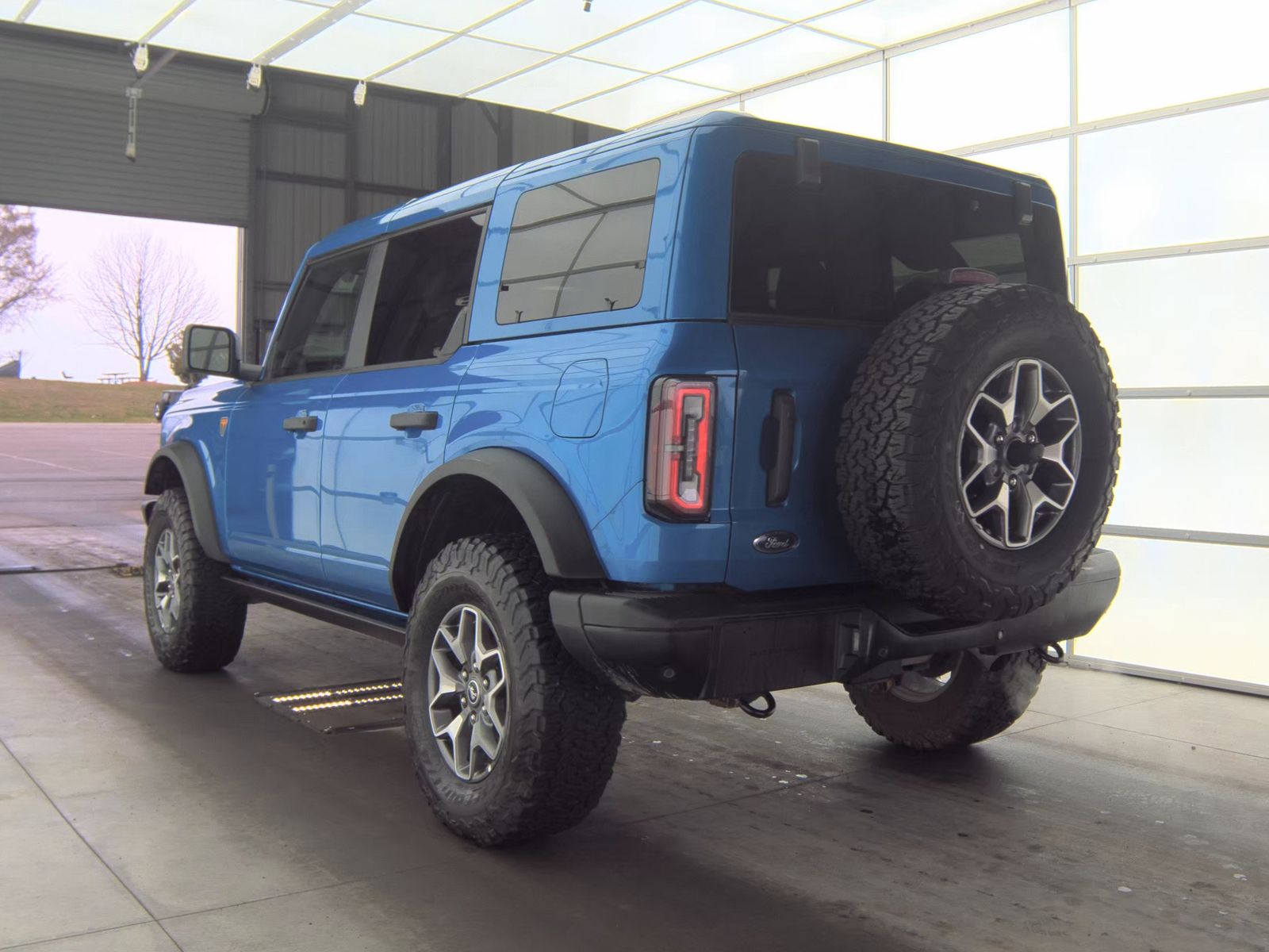 FORD BRONCO - 9