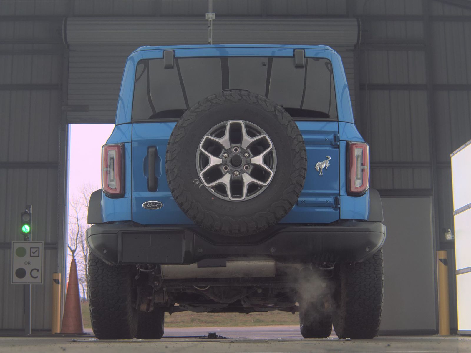 FORD BRONCO - 8