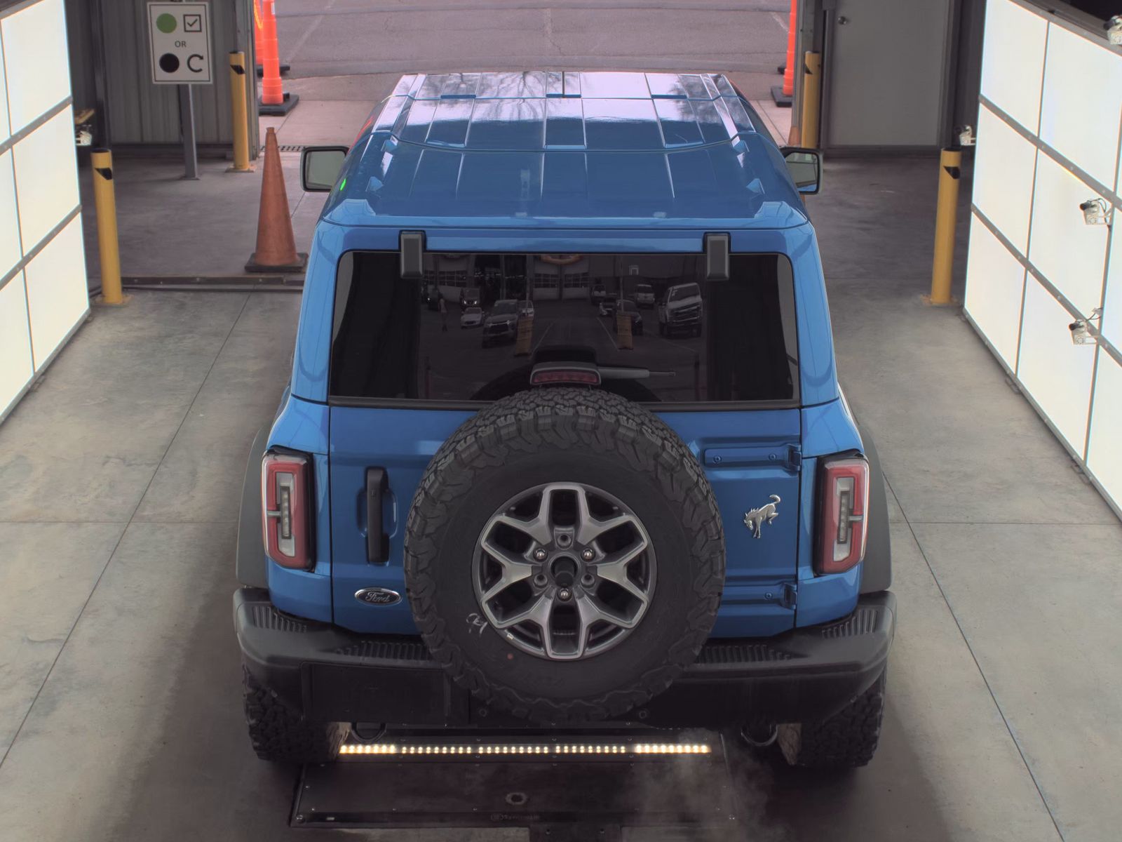 FORD BRONCO - 7