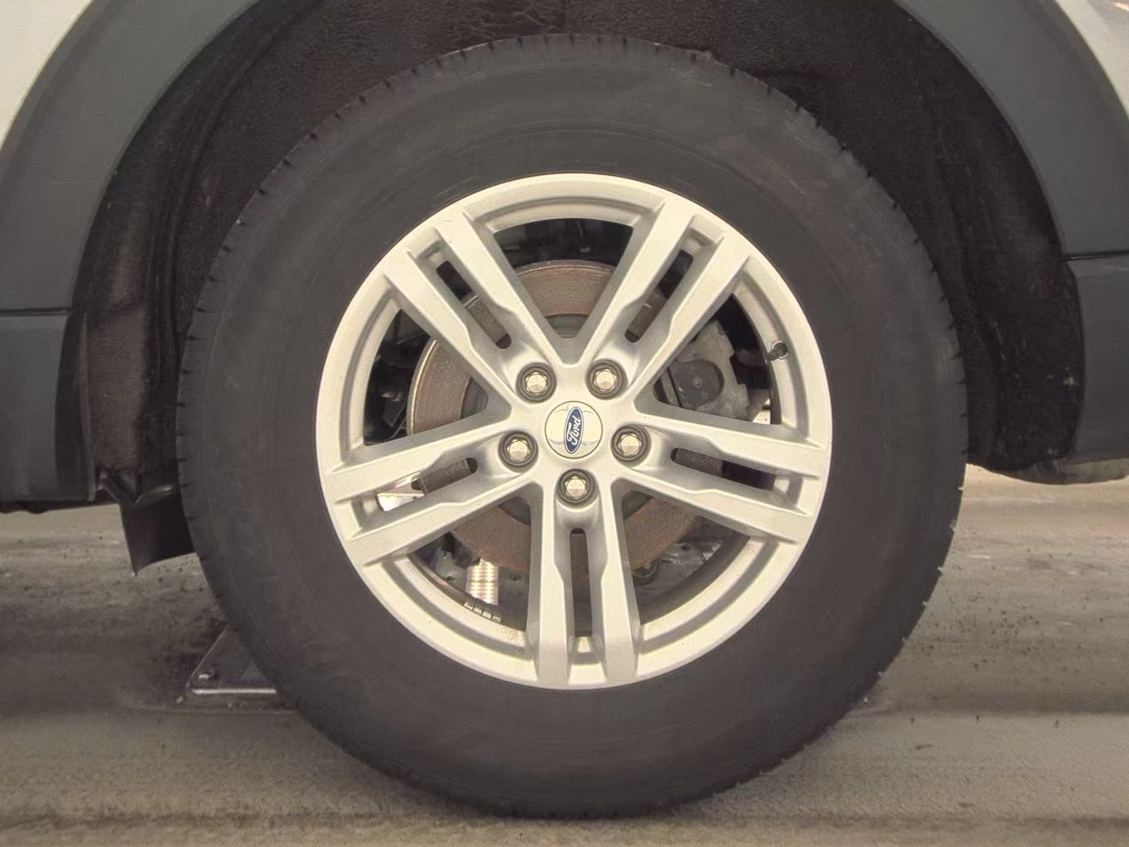 2023 Ford Explorer XLT AWD