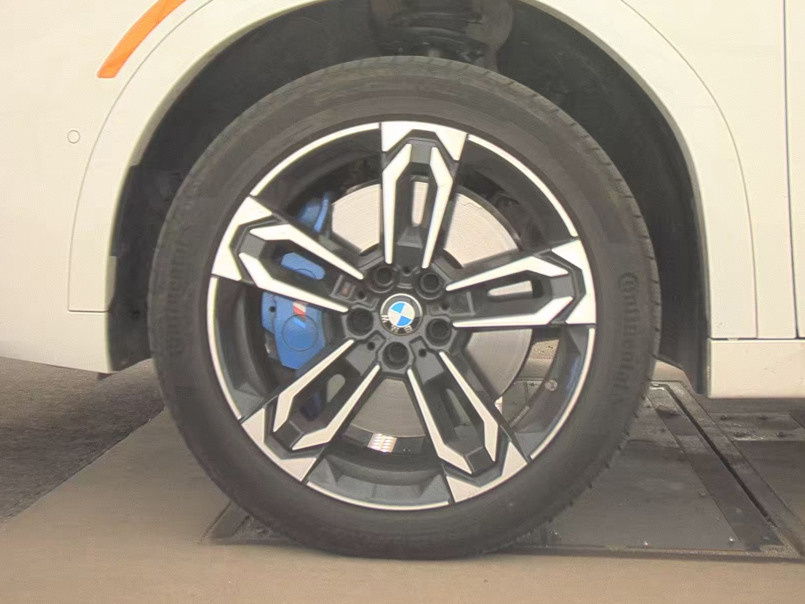 2026 BMW X2 xDrive28i AWD