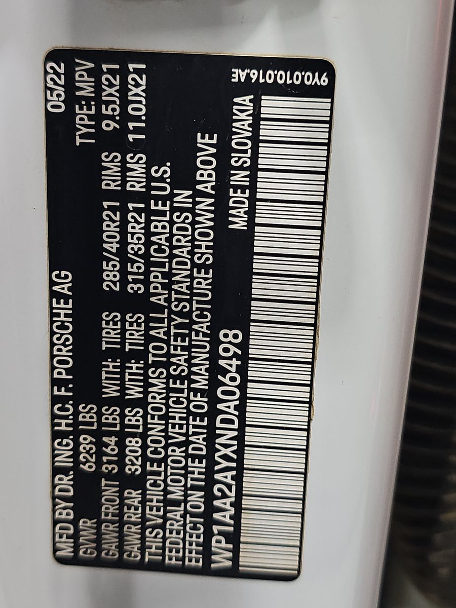 2022 Porsche Cayenne Platinum Edition AWD