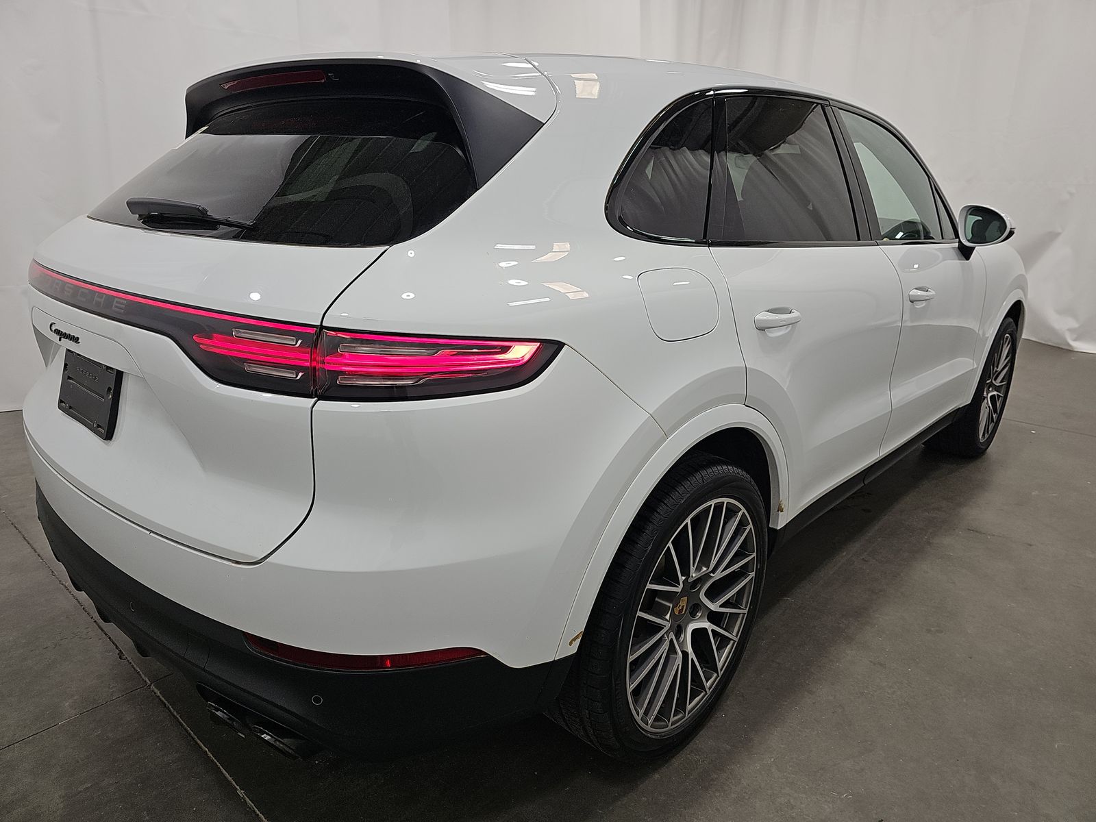 2022 Porsche Cayenne Platinum Edition AWD