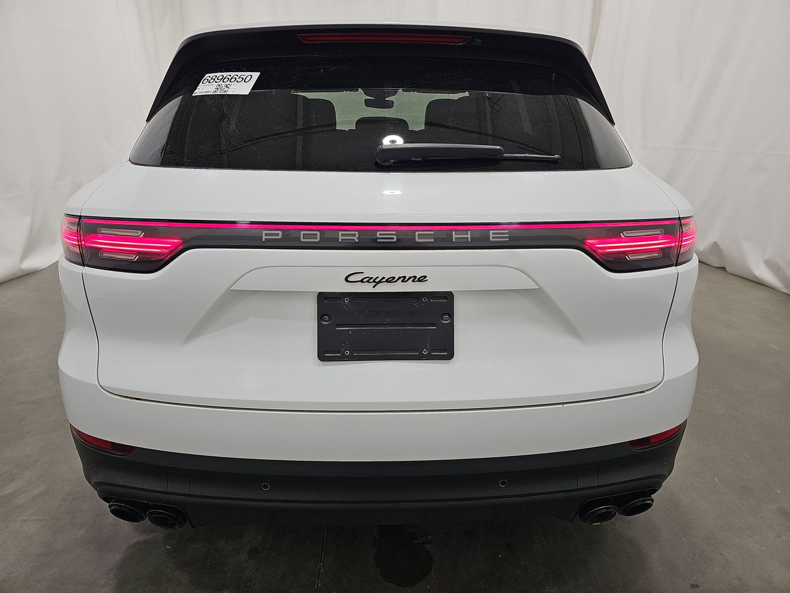 2022 Porsche Cayenne Platinum Edition AWD