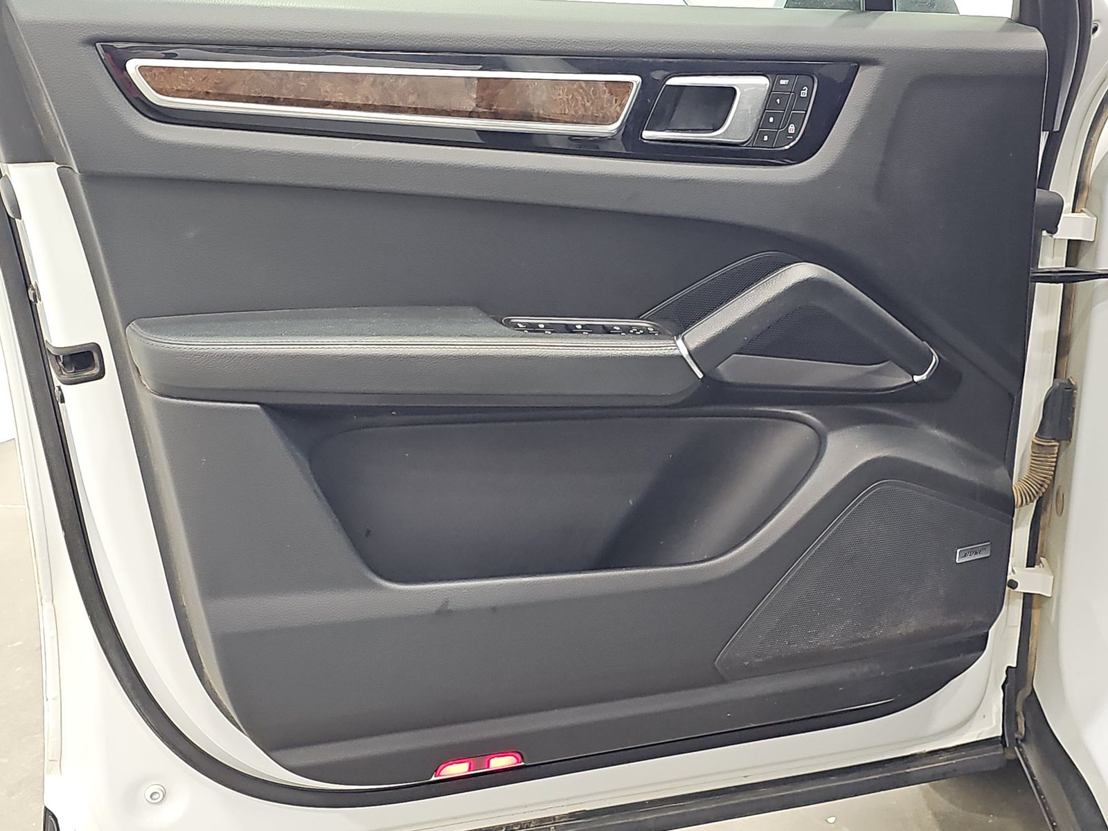 2022 Porsche Cayenne Platinum Edition AWD