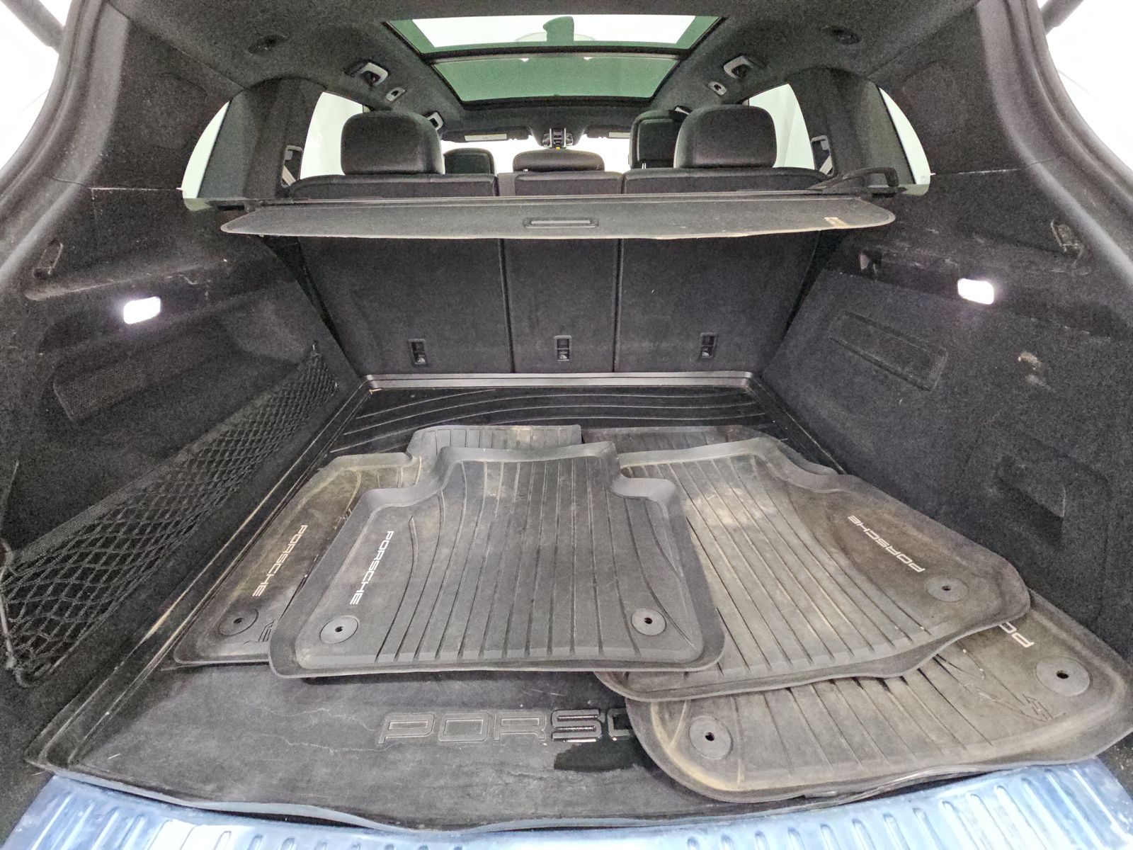 2022 Porsche Cayenne Platinum Edition AWD