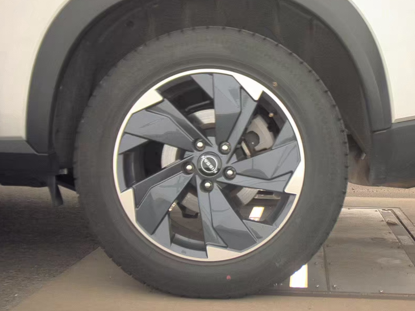 2024 Nissan Rogue SV FWD