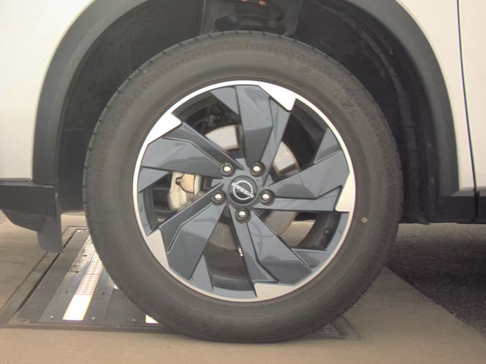 2024 Nissan Rogue SV FWD