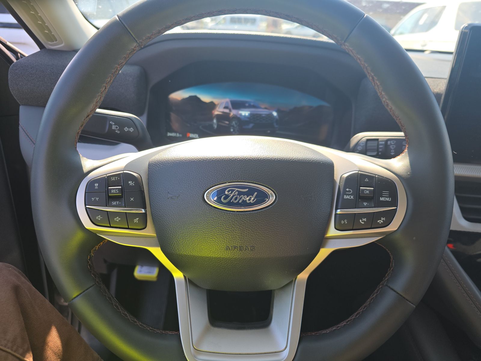 2025 Ford Explorer Active AWD