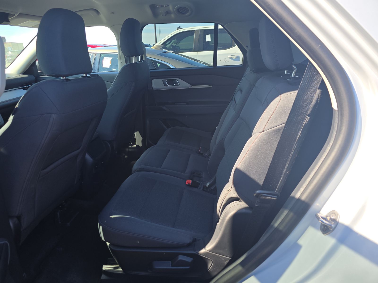 2025 Ford Explorer Active AWD