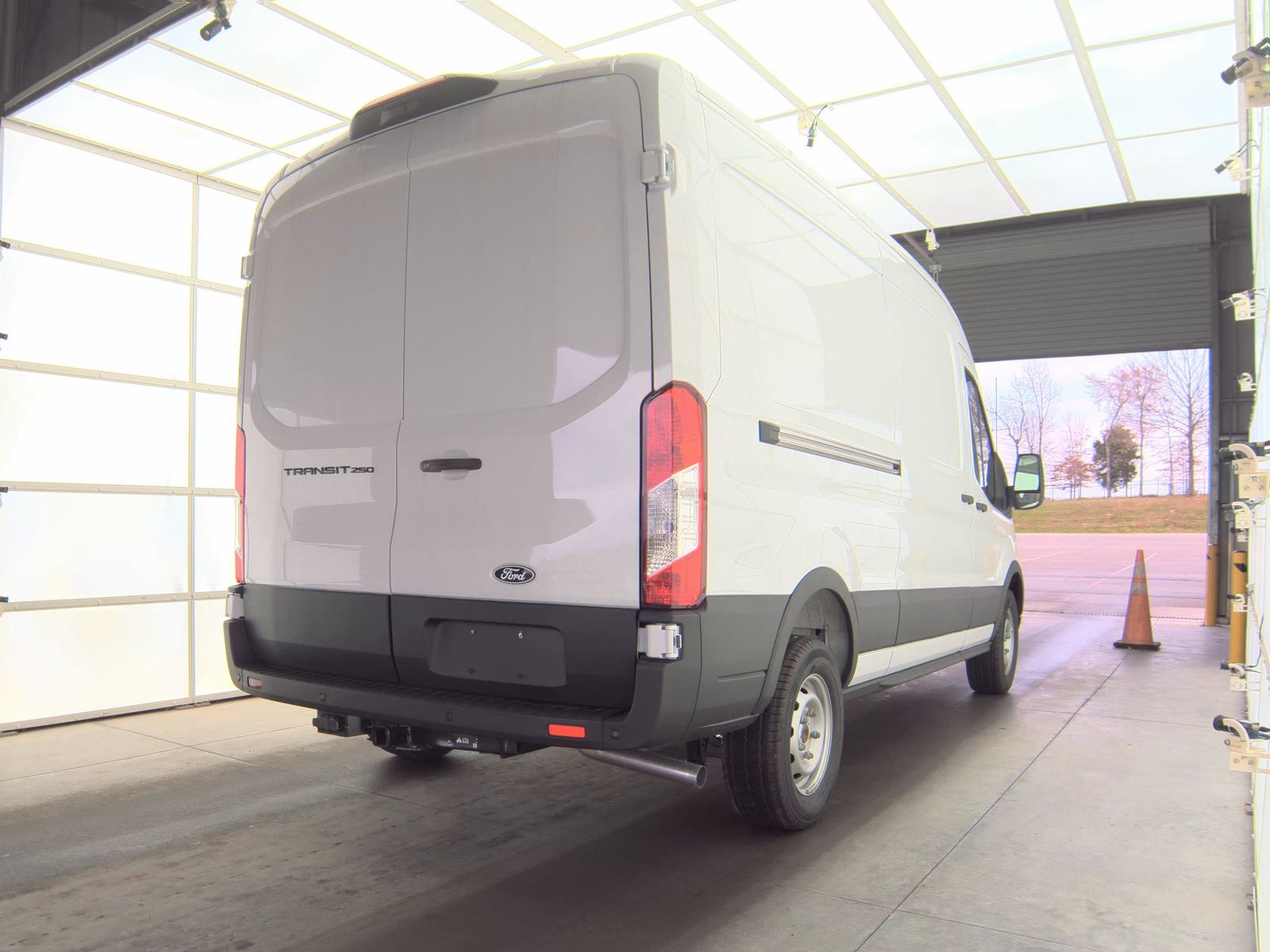 FORD TRANSIT 250 - 6