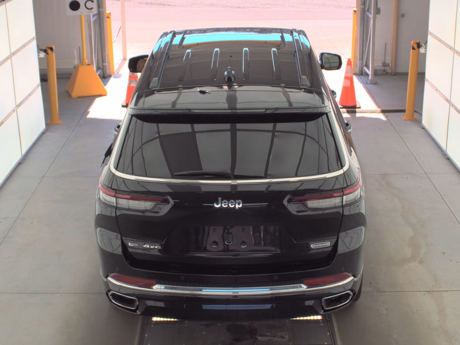 JEEP OVERLAND - 7