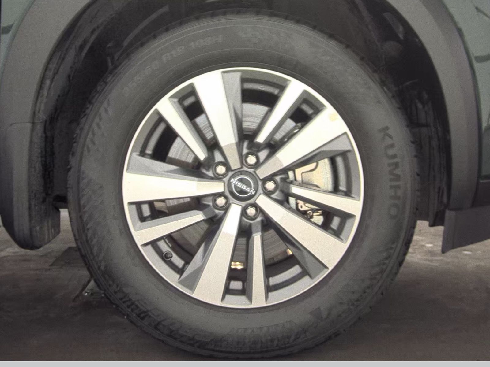 2025 Nissan Pathfinder SL FWD