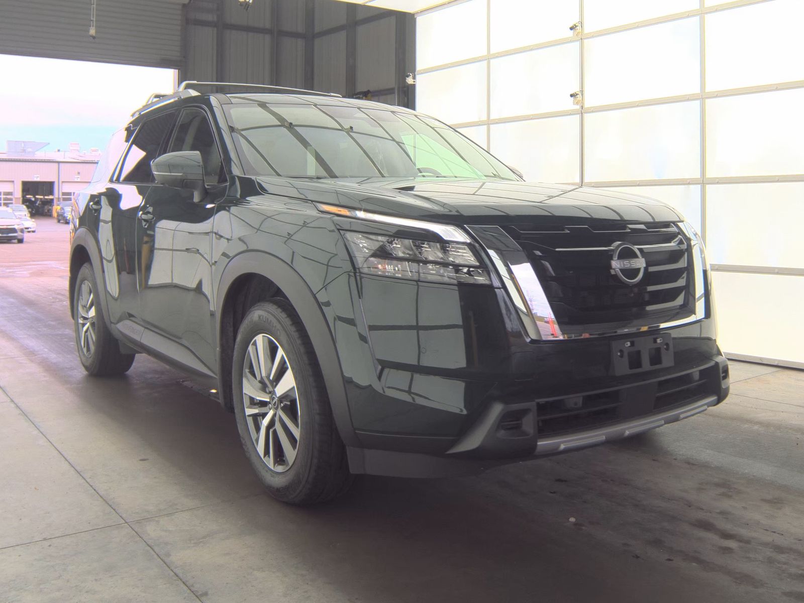 2025 Nissan Pathfinder SL FWD