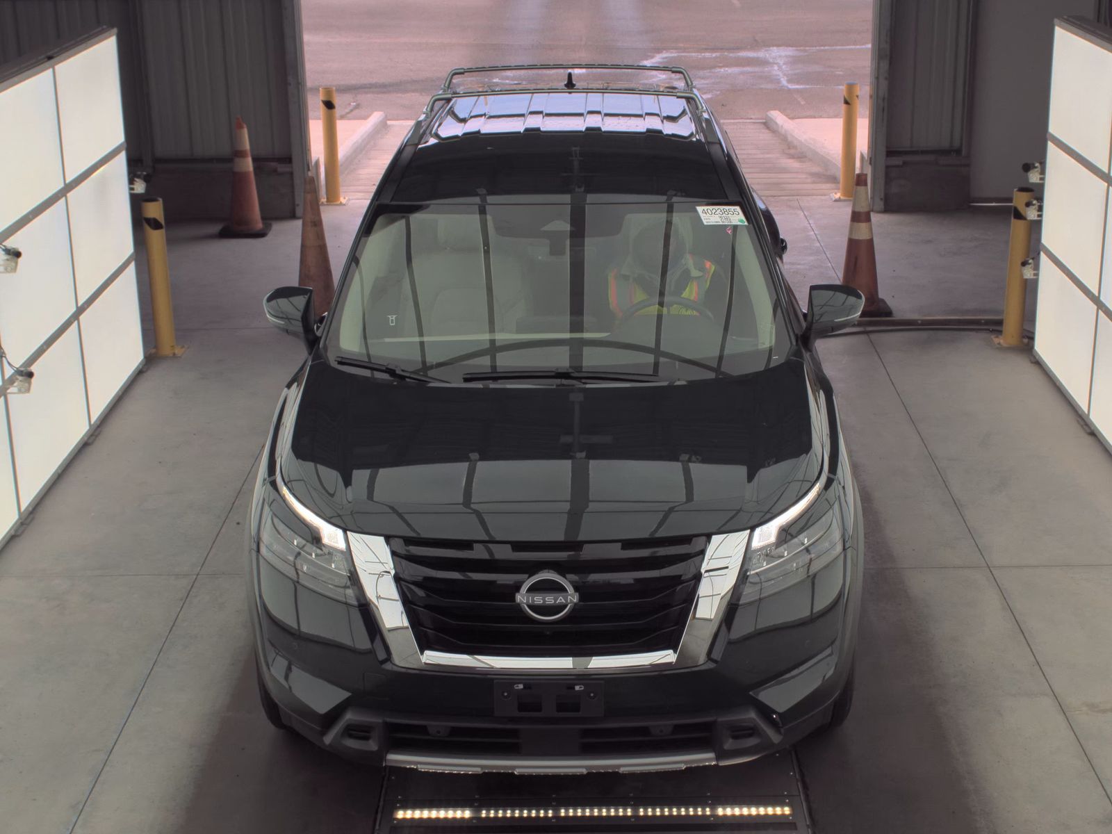 2025 Nissan Pathfinder SL FWD