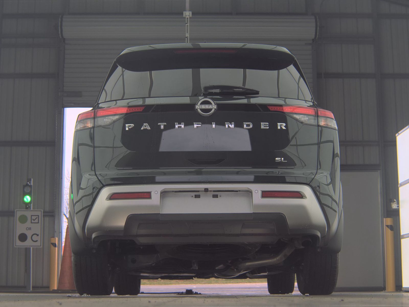 2025 Nissan Pathfinder SL FWD