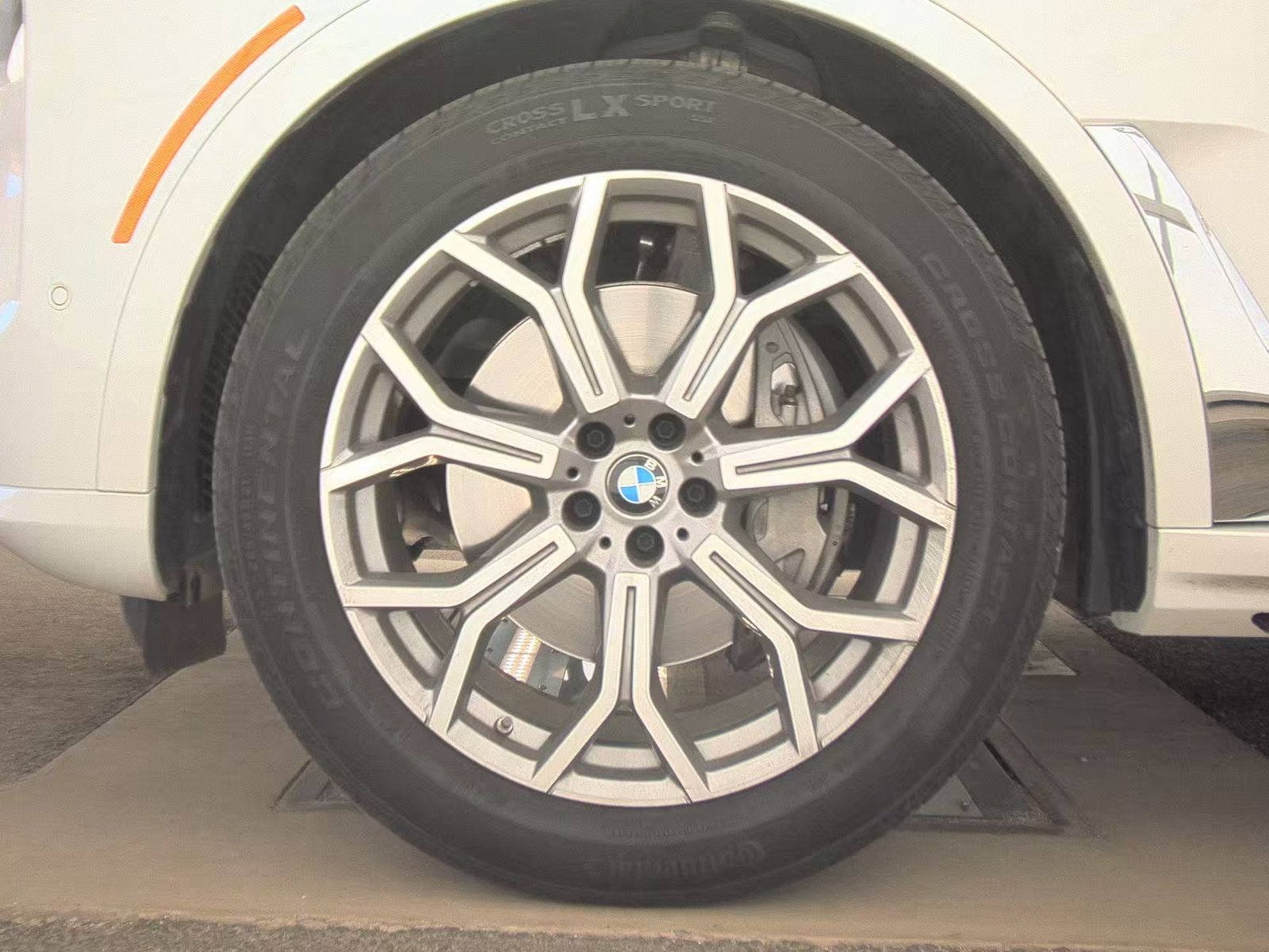 2026 BMW X7 xDrive40i AWD