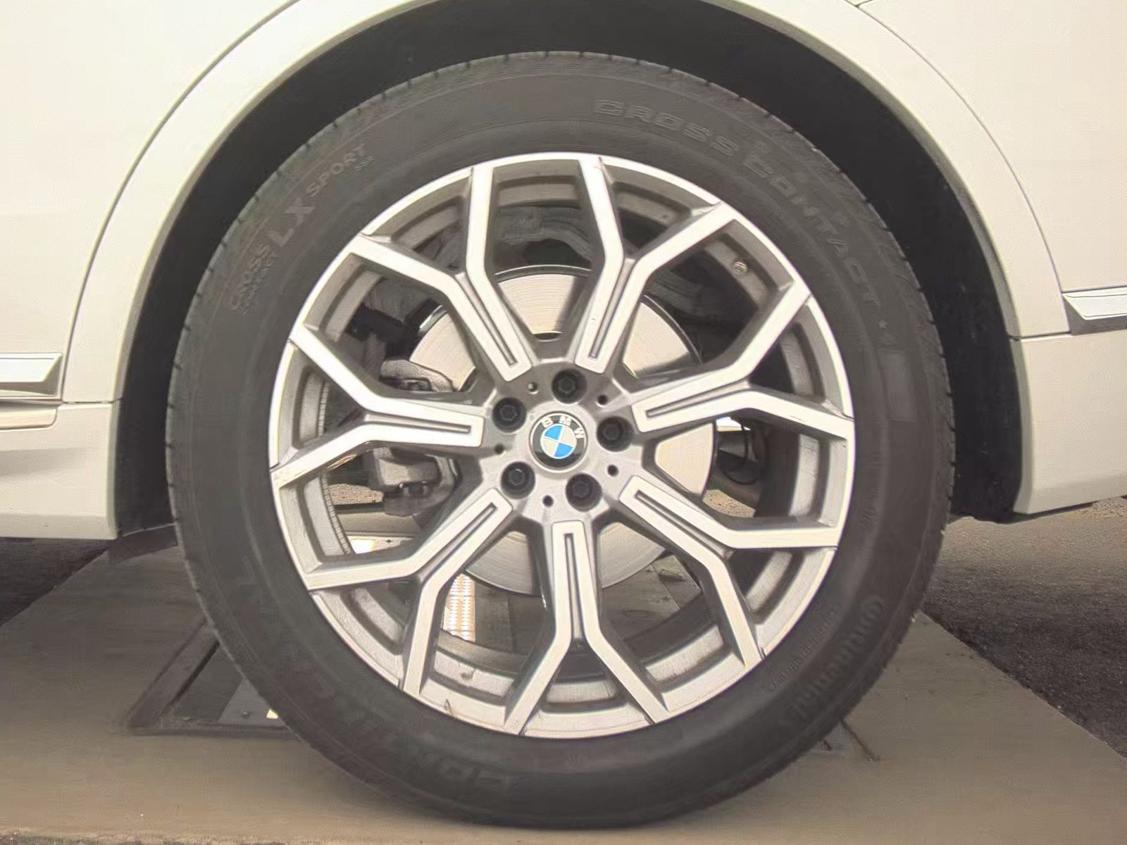 2026 BMW X7 xDrive40i AWD