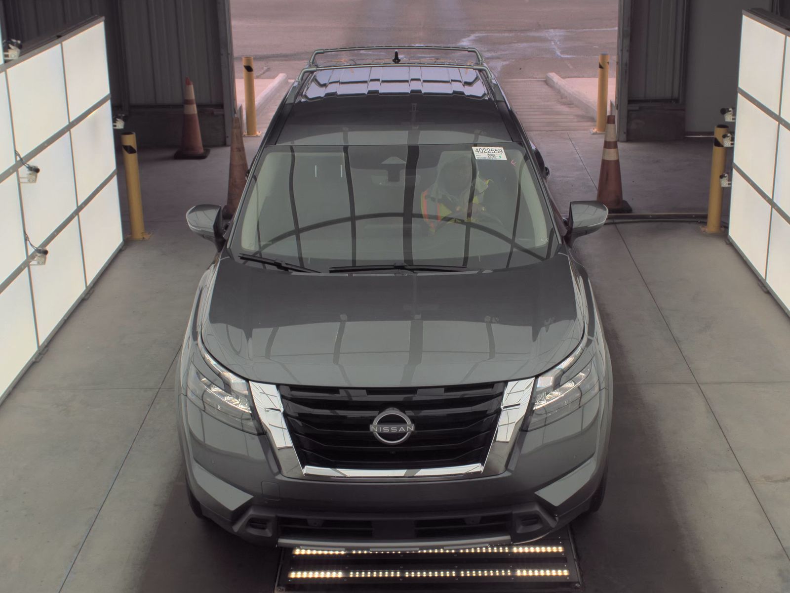 2025 Nissan Pathfinder SL FWD