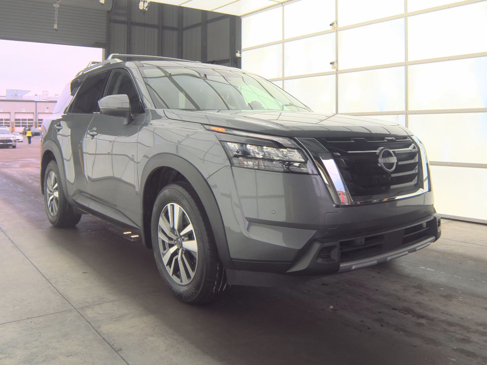 2025 Nissan Pathfinder SL FWD