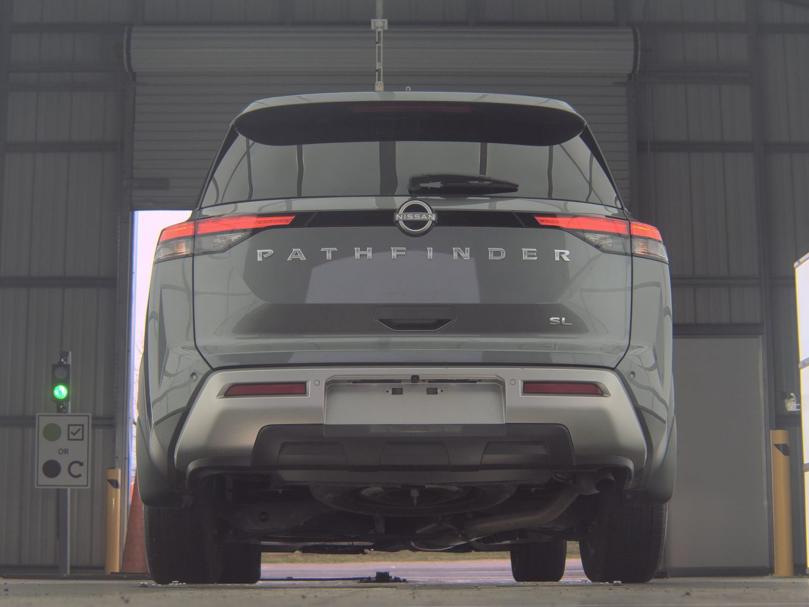 2025 Nissan Pathfinder SL FWD