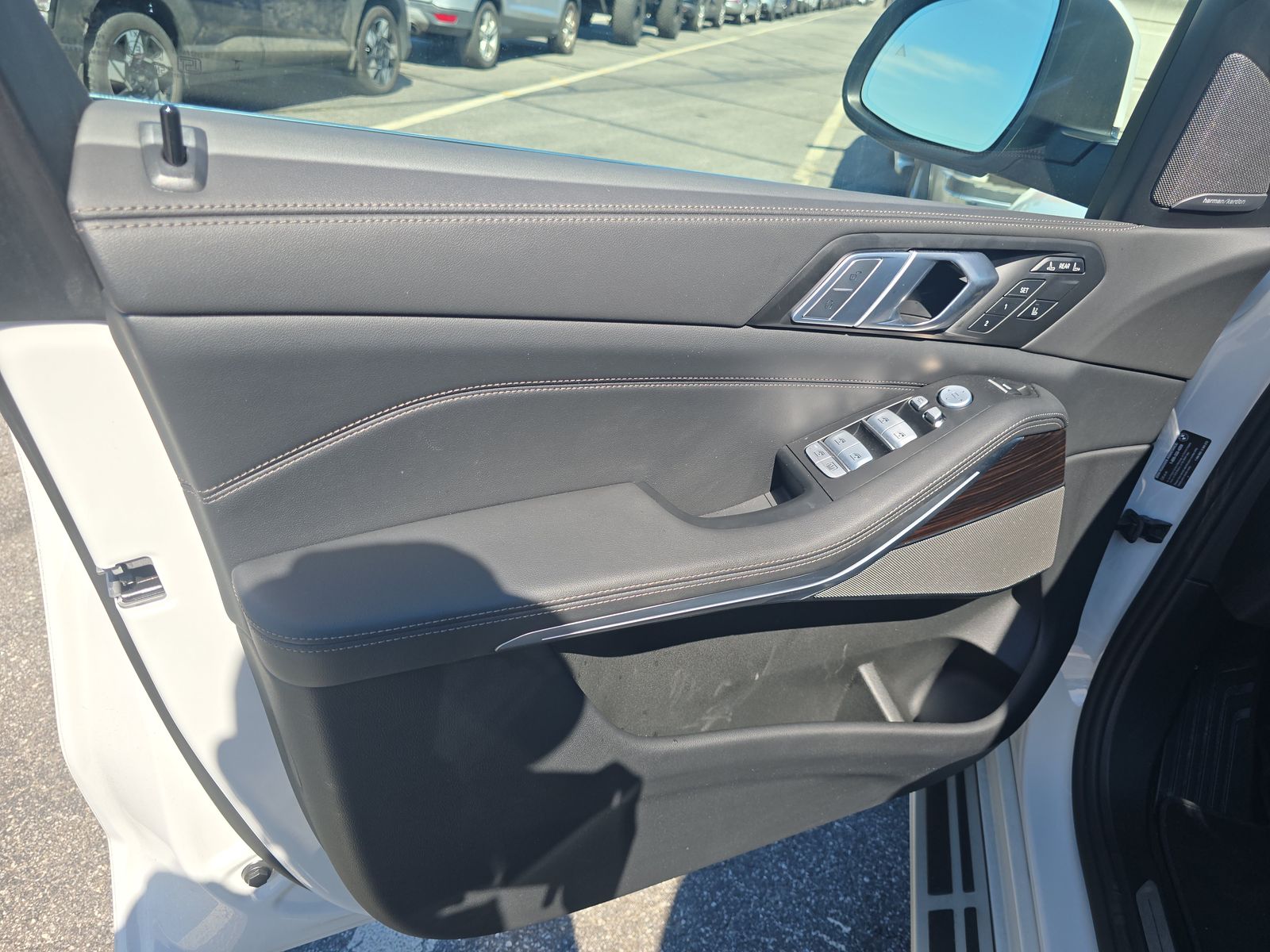 2026 BMW X7 xDrive40i AWD